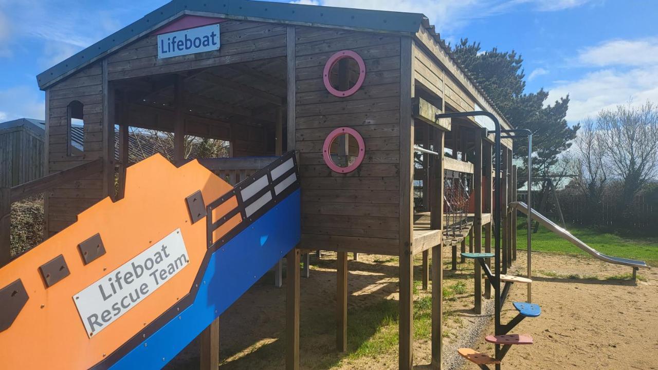 Honeycomb Lodge - Holiday Home 5 Min From Padstow Exterior foto