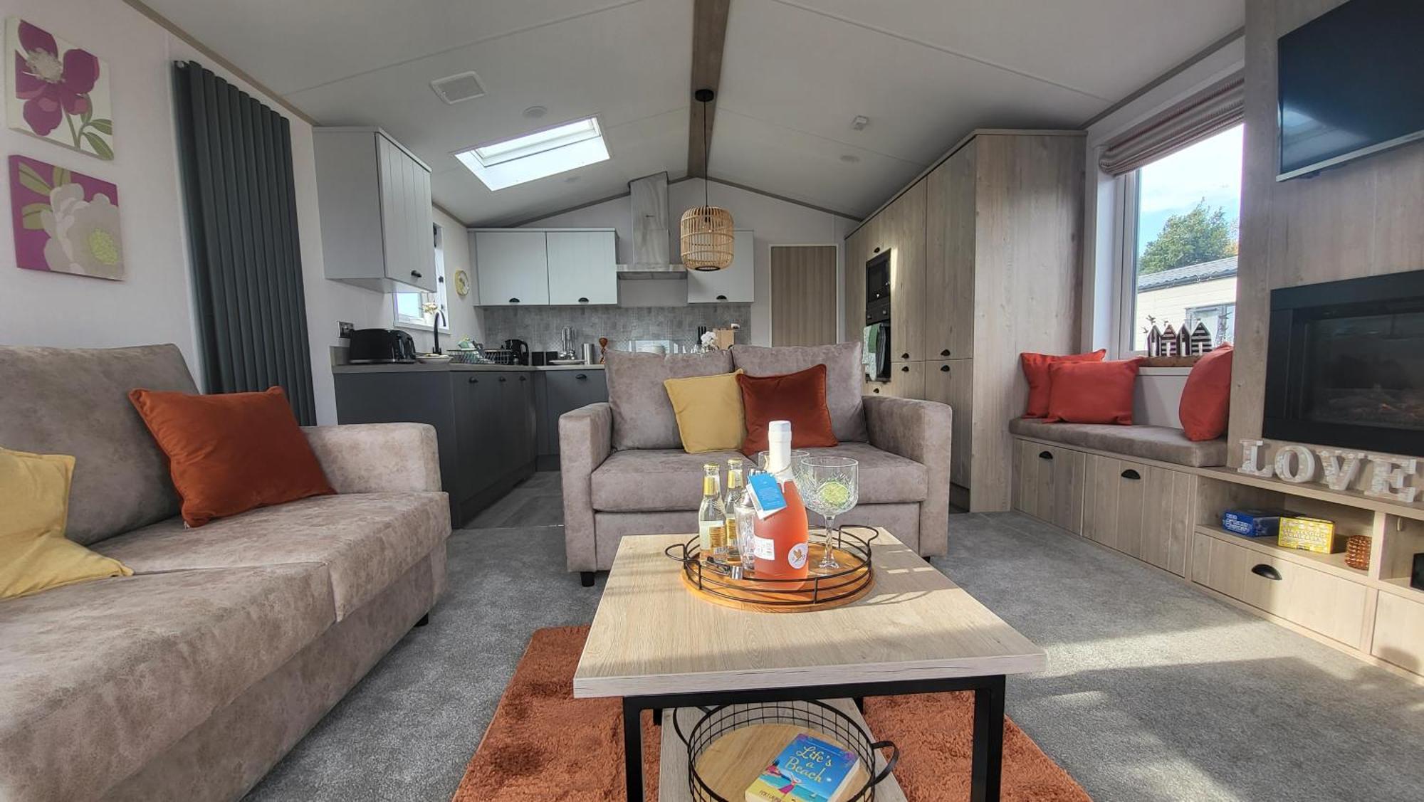 Honeycomb Lodge - Holiday Home 5 Min From Padstow Exterior foto